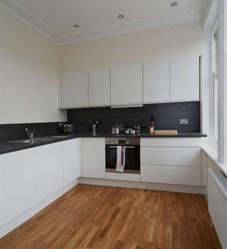 Hammersmith One London Bagian luar foto