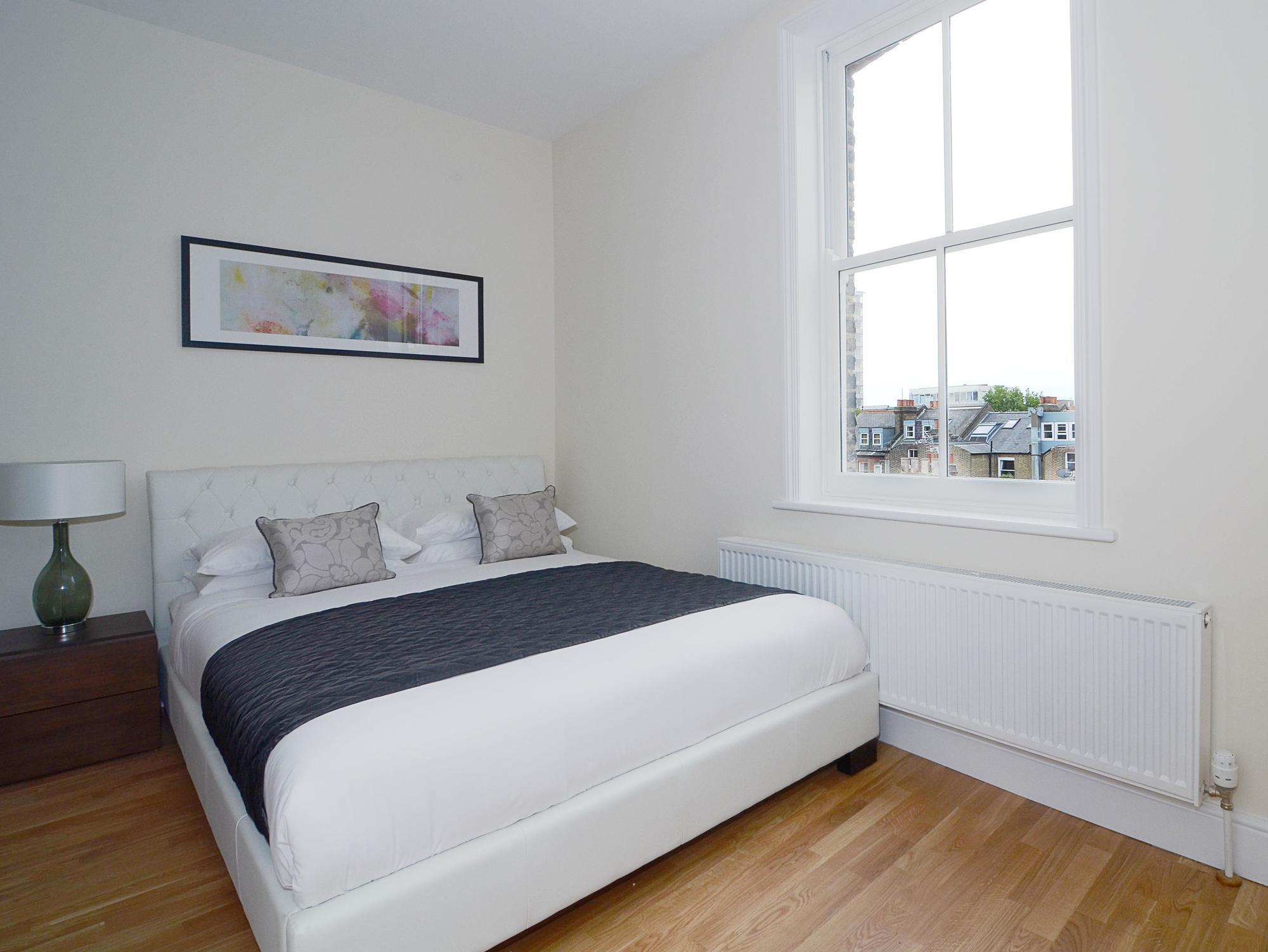 Hammersmith One London Bagian luar foto