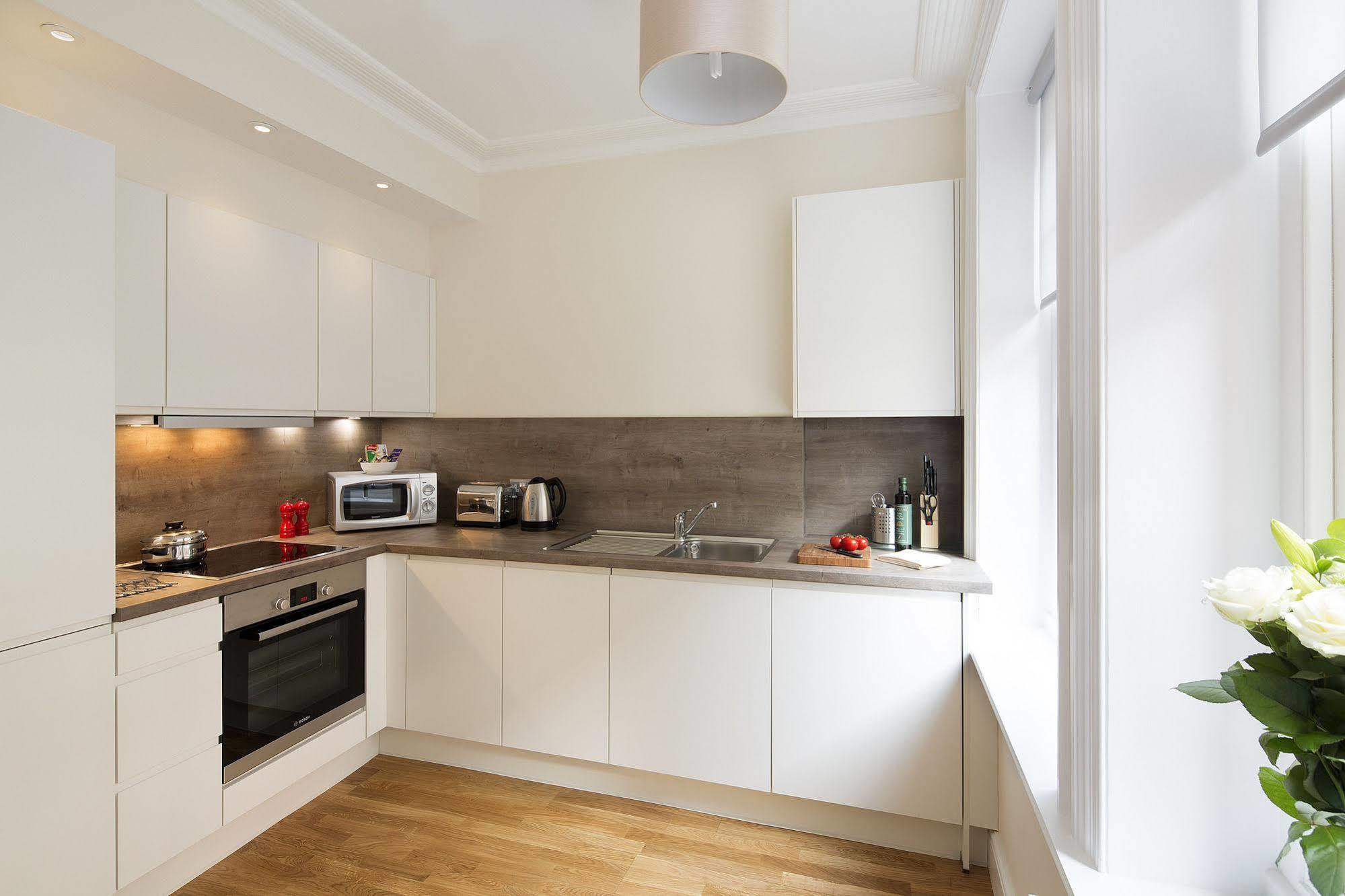 Hammersmith One London Bagian luar foto